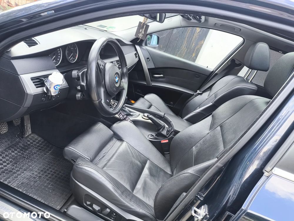 BMW Seria 5 520d - 5