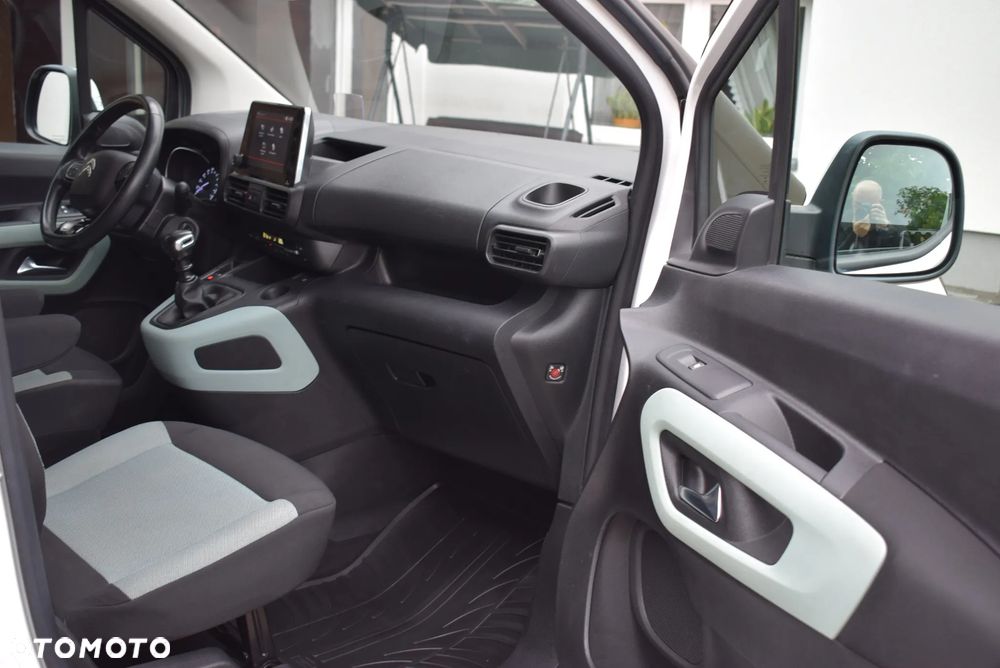 Citroën Berlingo XL 7-Sitzer BlueHDi 130 FEEL PACK - 13