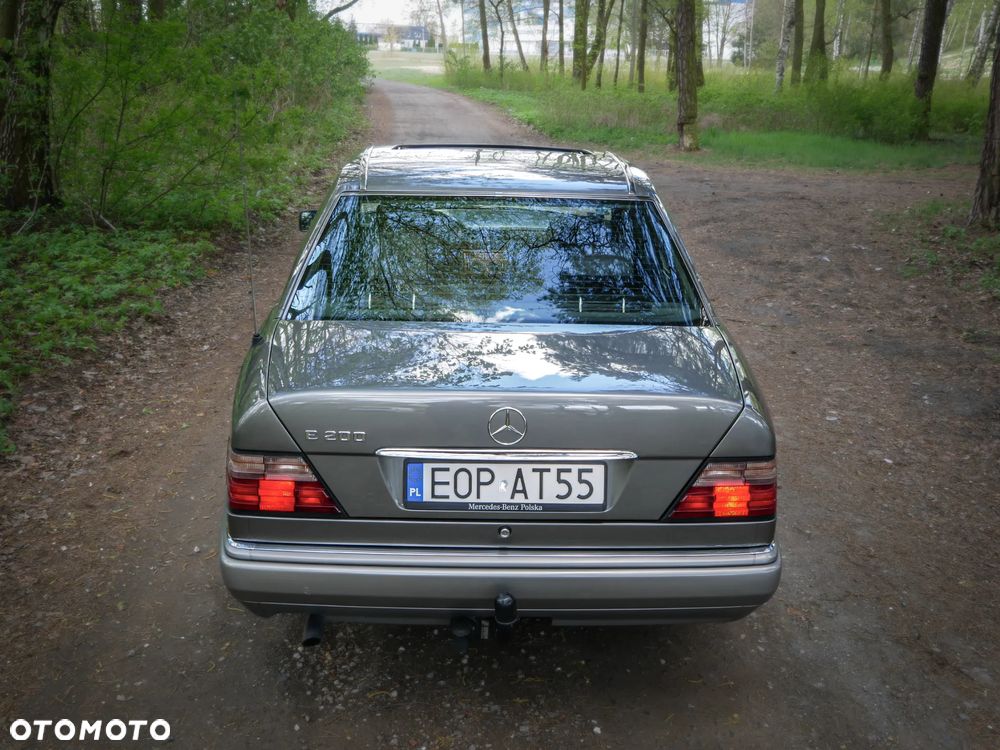 Mercedes-Benz W124 (1984-1993) - 11