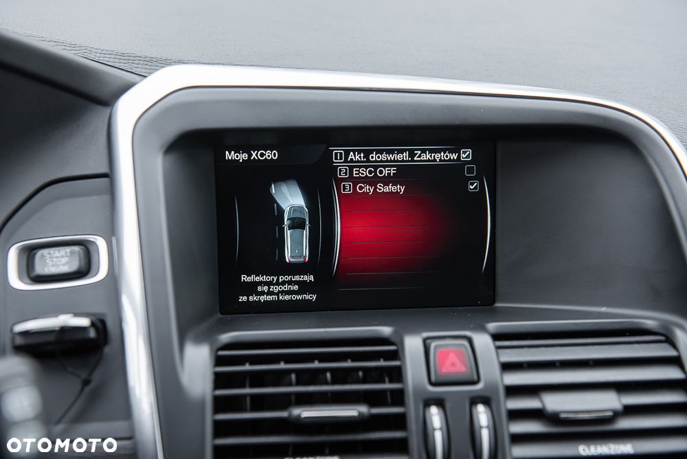 Volvo XC 60 D5 AWD Geartronic Summum - 25