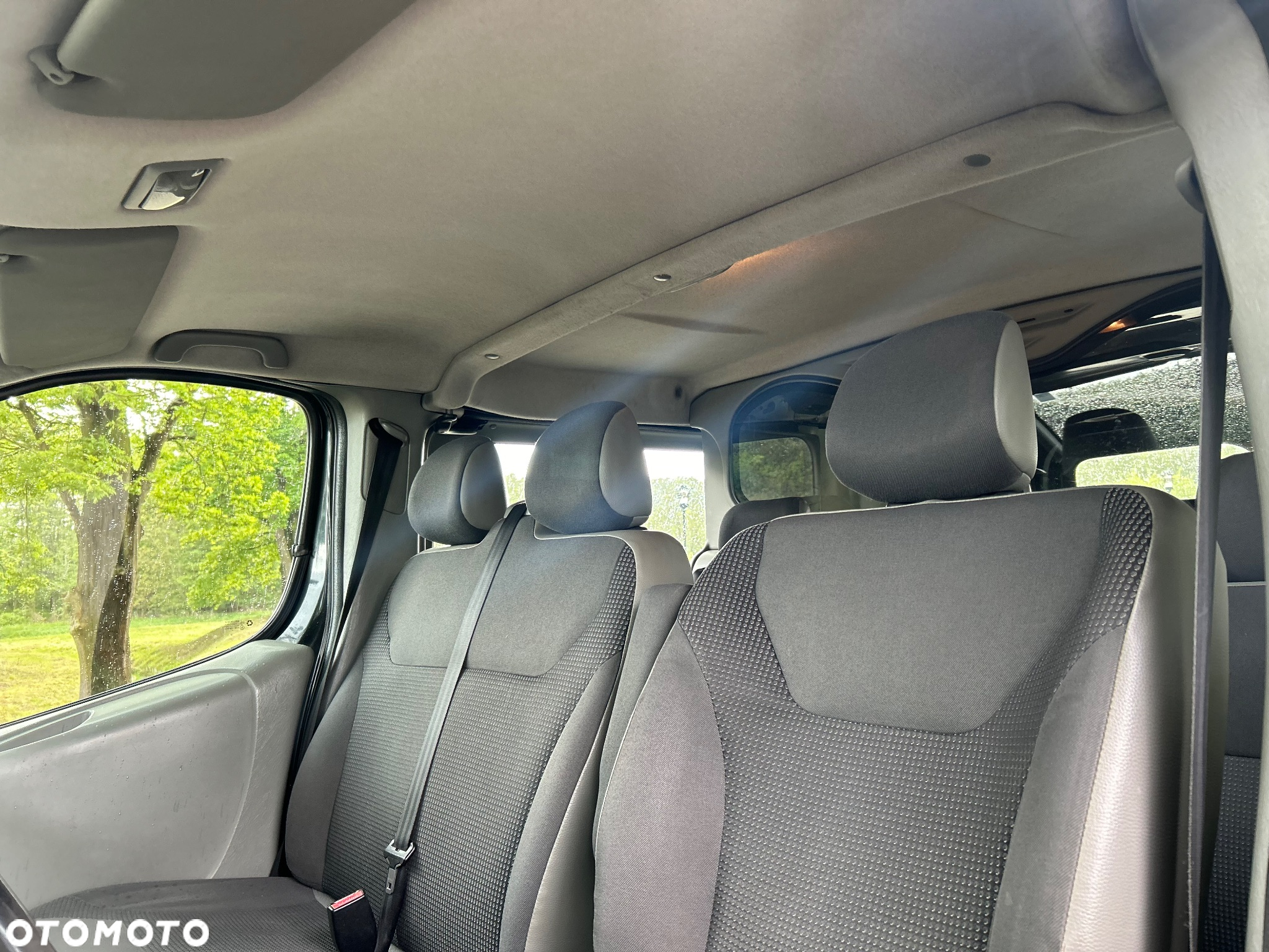 Opel Vivaro - 24