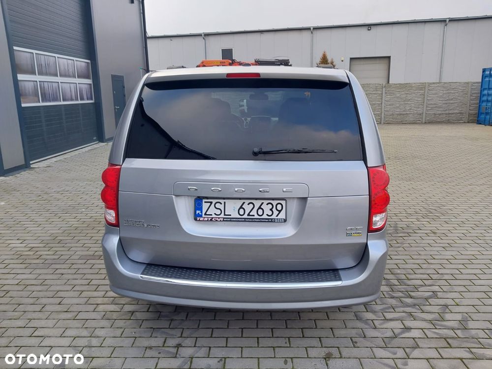 Dodge Grand Caravan 3.6 R/T - 25