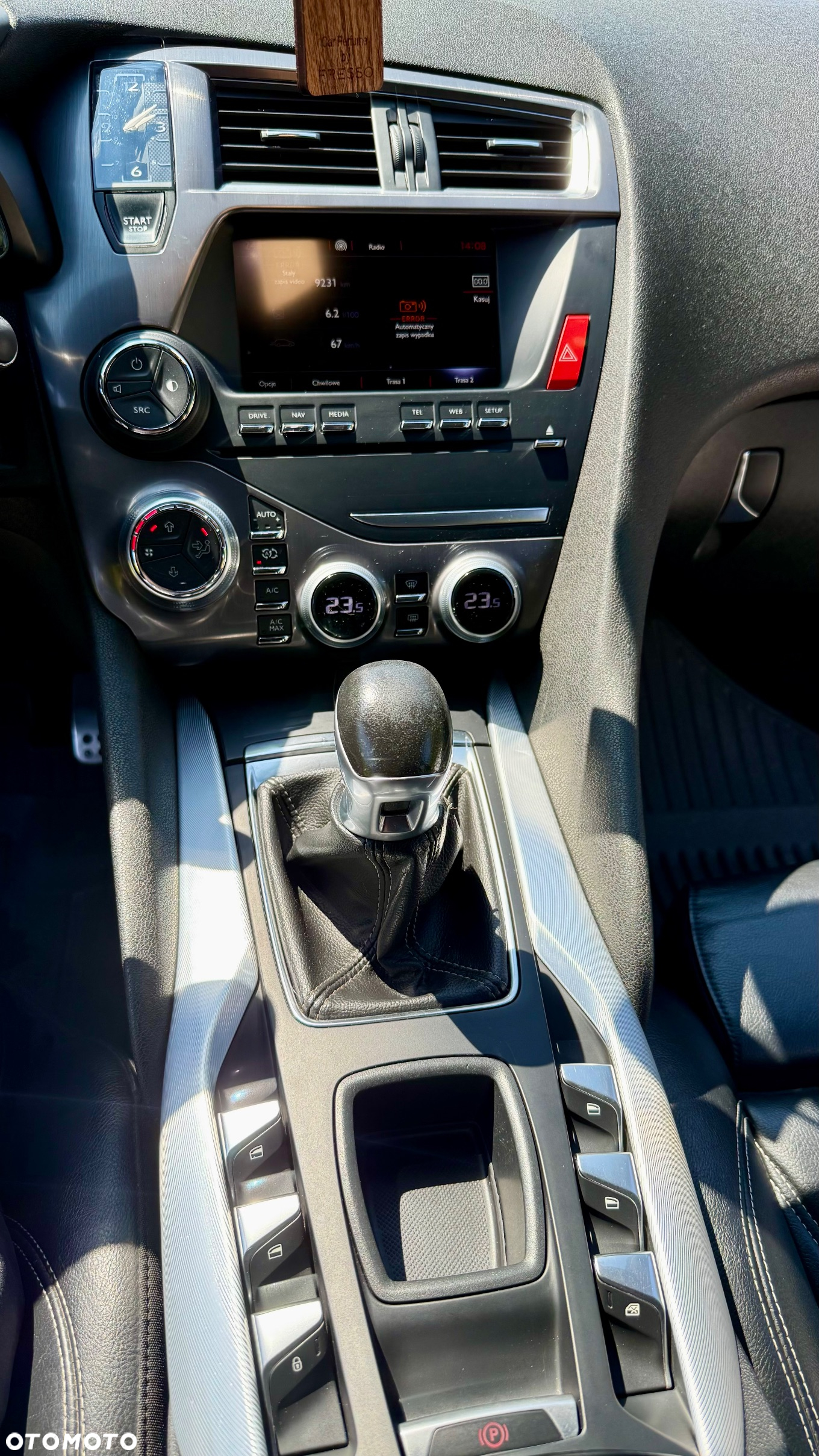 DS Automobiles DS 5 - 12
