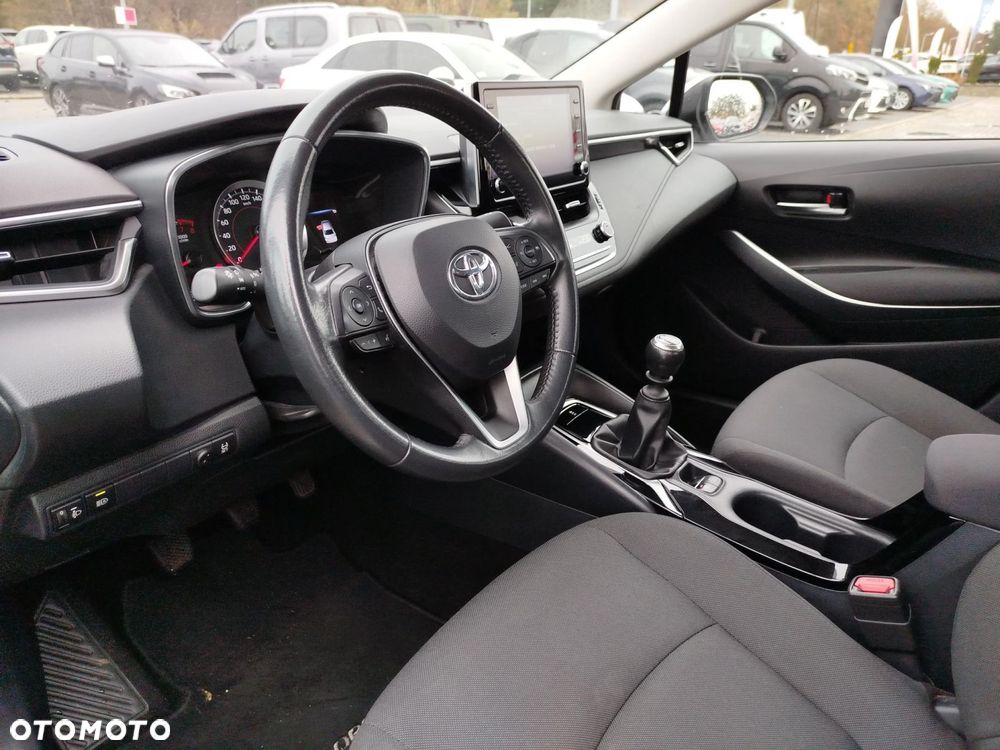 Toyota Corolla - 10