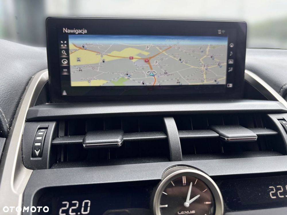 Lexus NX 300h F Impression AWD - 22