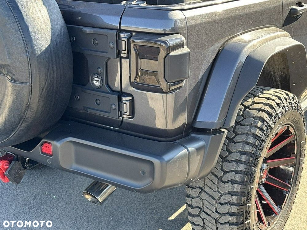 Jeep Wrangler - 28
