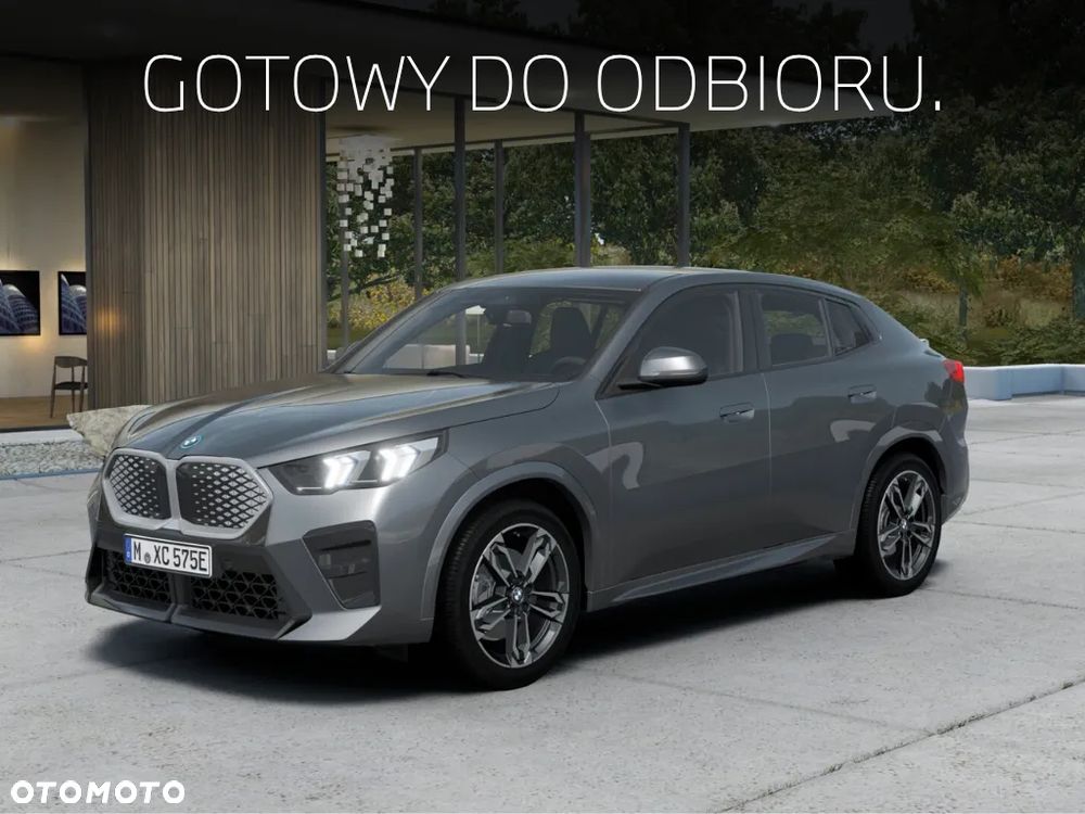 BMW iX2 eDrive20 66.5kWh M Sport - 1