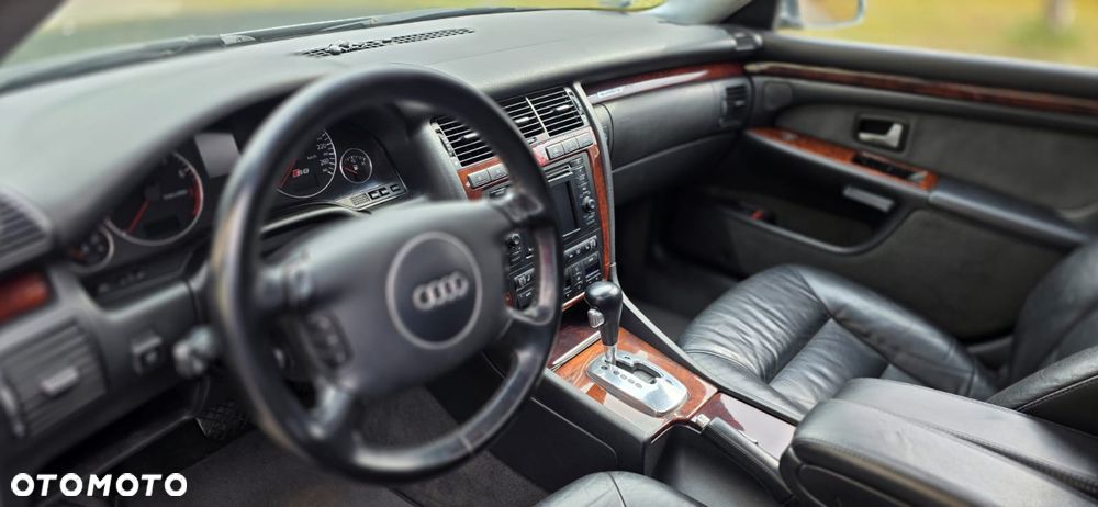 Audi A8 - 9