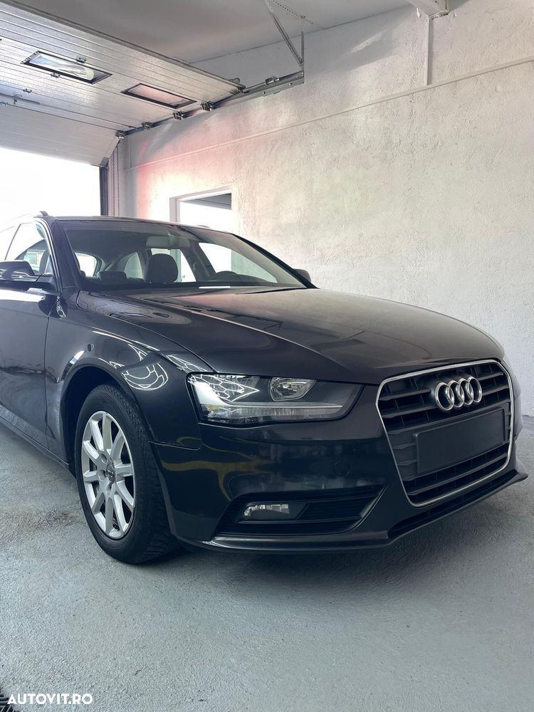 Audi A4 2.0 TDI DPF Attraction - 2