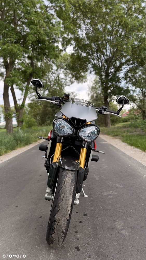 Triumph Speed Triple - 1
