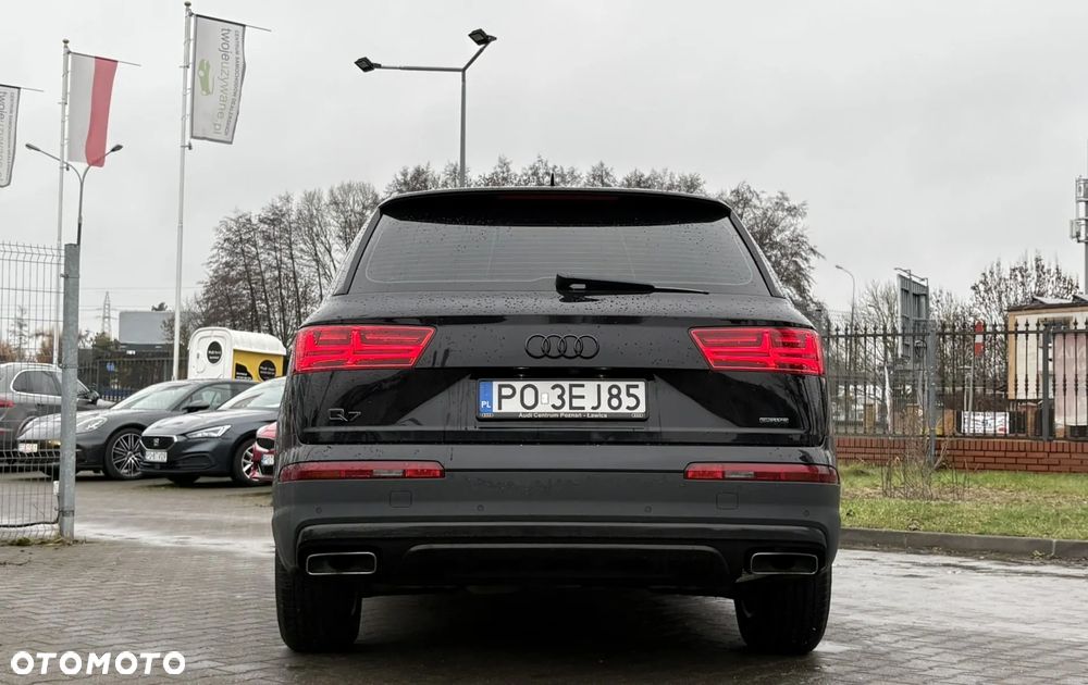Audi Q7 - 6