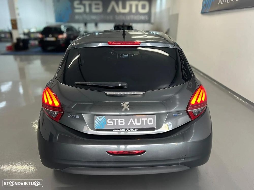 Peugeot 208 1.2 PureTech Style - 21