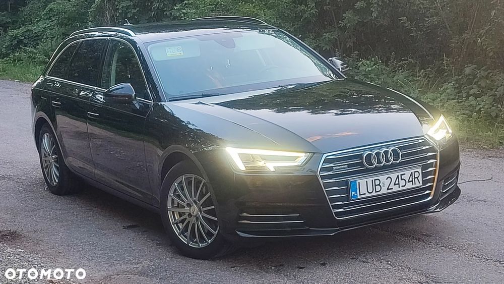 Audi A4 Avant 2.0 TDI Quattro Design S tronic - 8