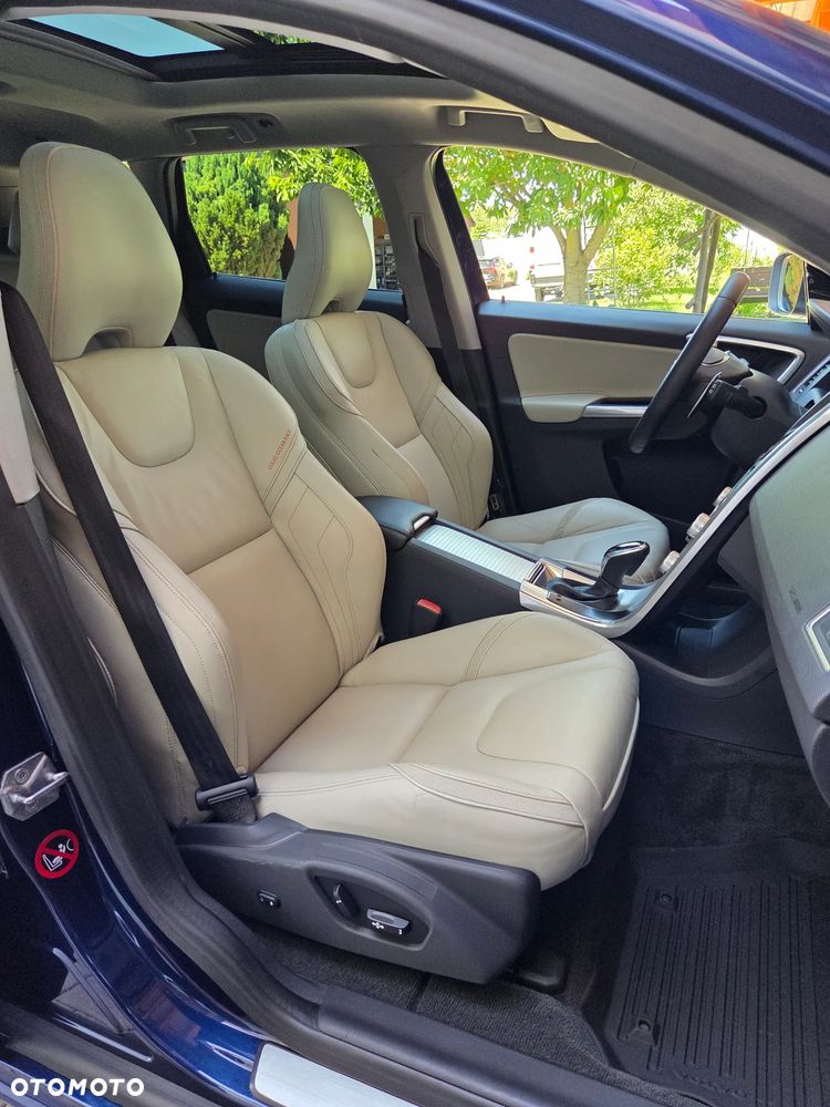 Volvo XC 60 T6 AWD Ocean Race - 25
