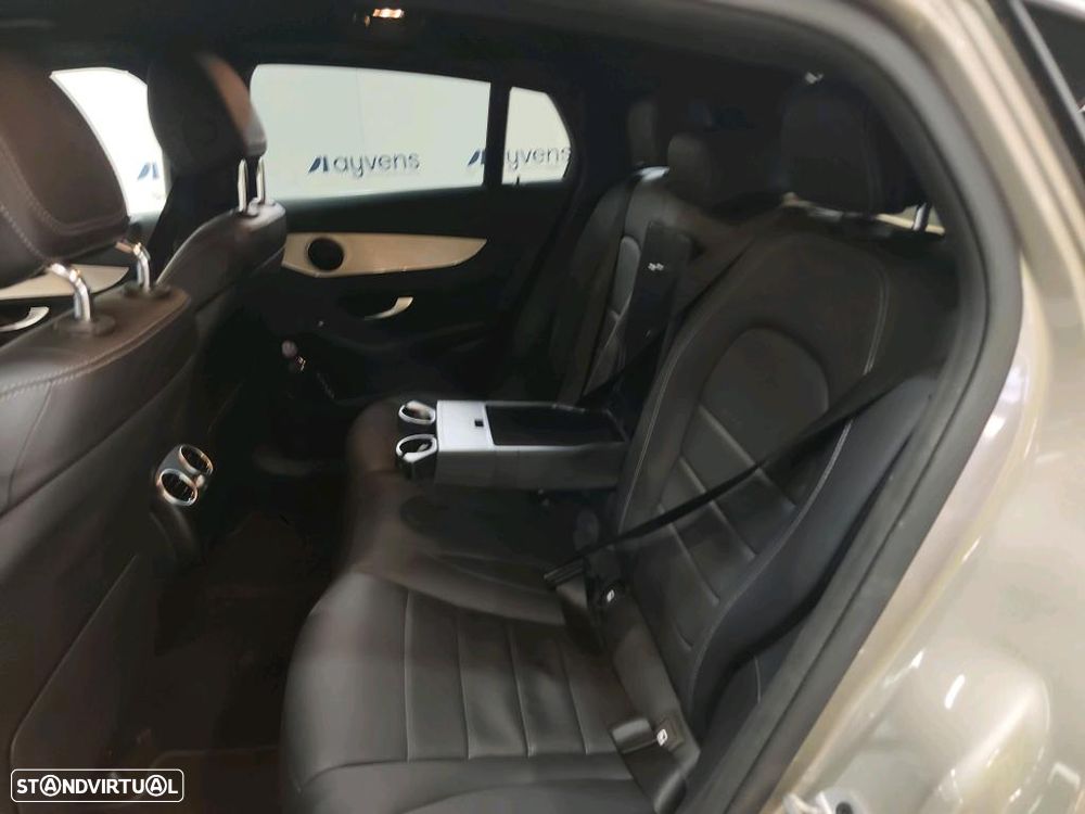 Mercedes-Benz GLC 300 e Coupé 4Matic - 9