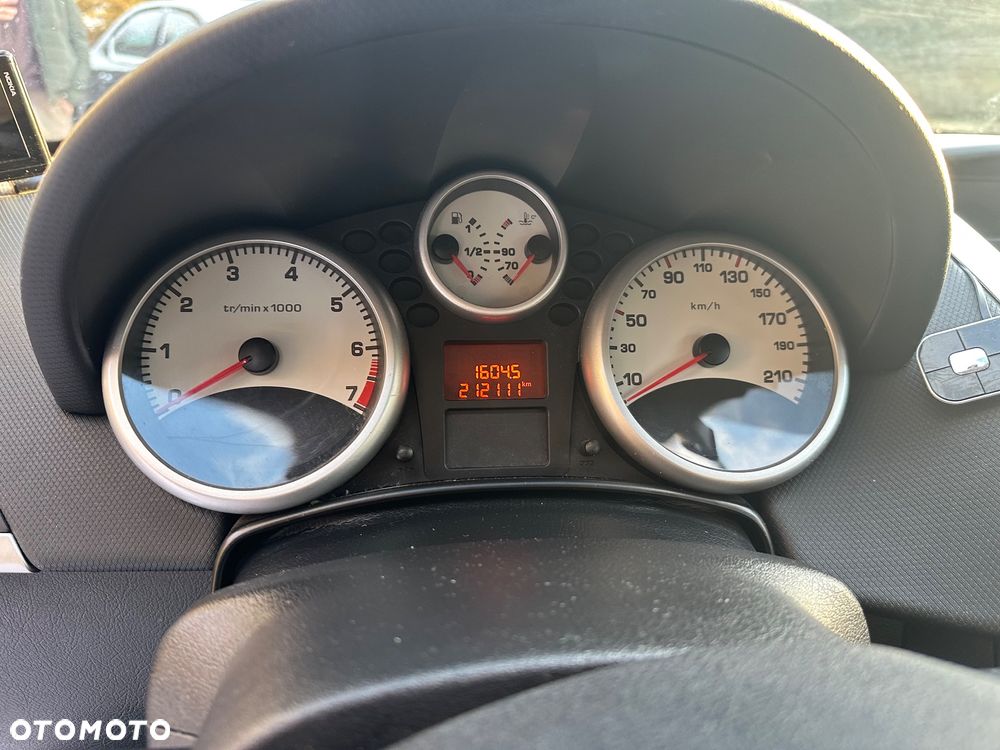 Peugeot 207 1.4 Trendy - 6