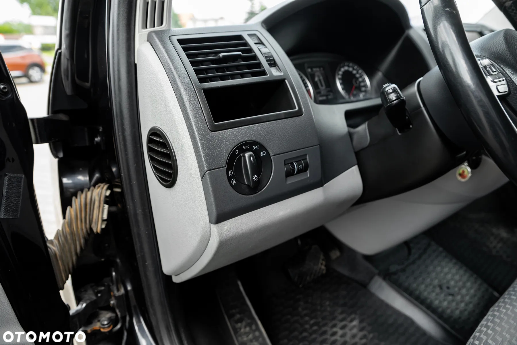 Volkswagen Transporter - 19