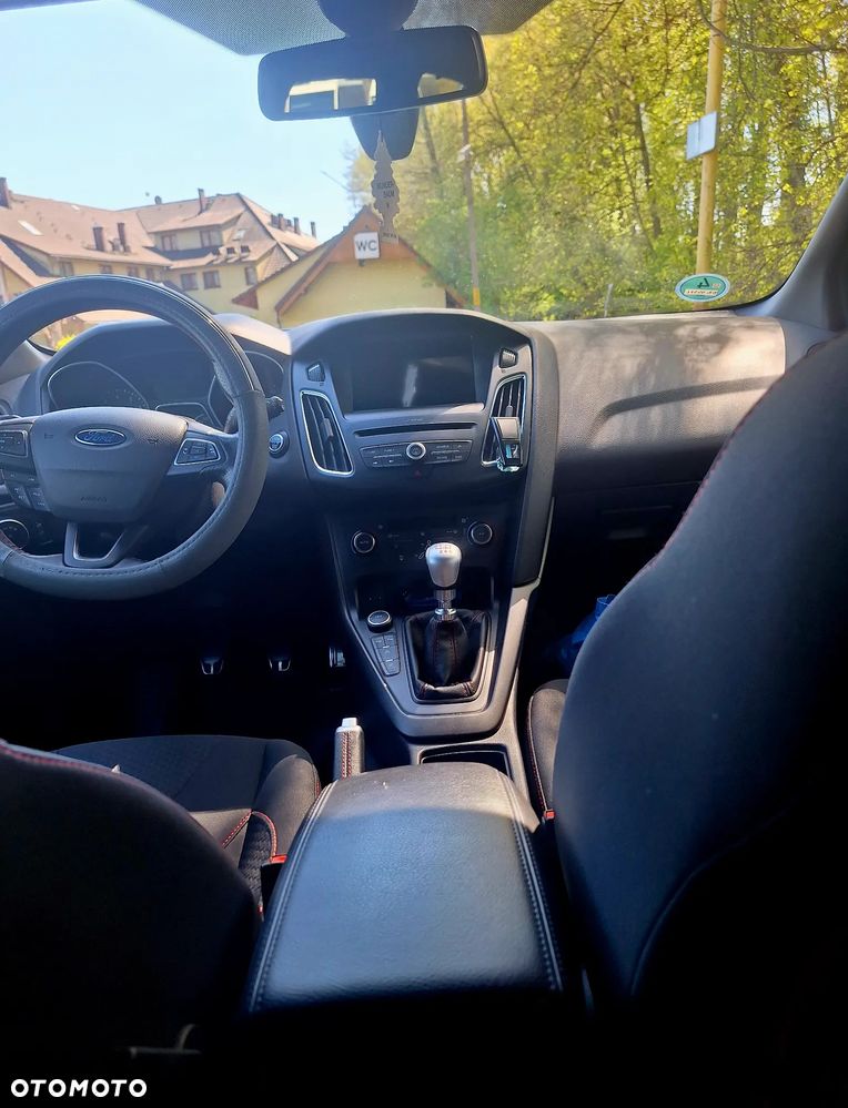 Ford Focus 1.5 EcoBoost STart-Stopp-System ST-LINE - 3