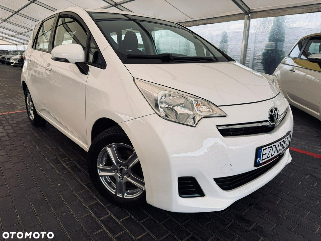 Toyota Verso S - 2