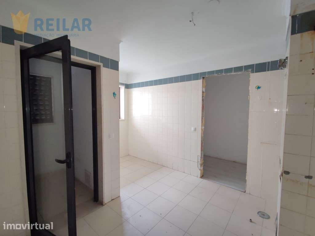 Ameixoeira - T2 Remodelado - Grande imagem: 2/23