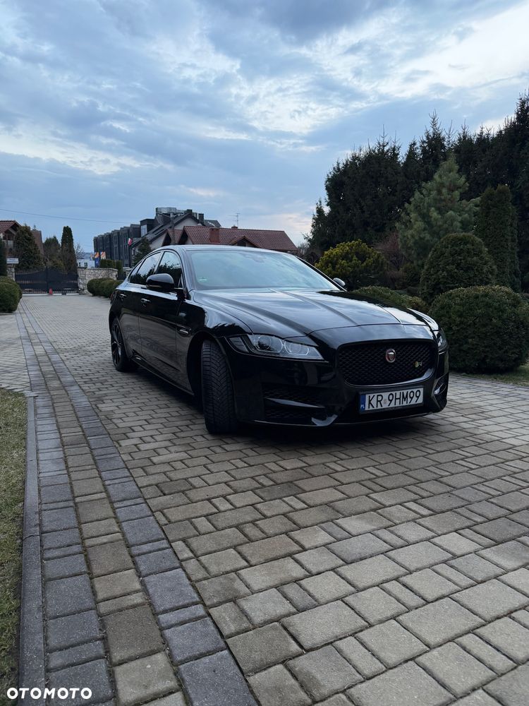 Jaguar XF 2.0 i4D AWD R-Sport - 24