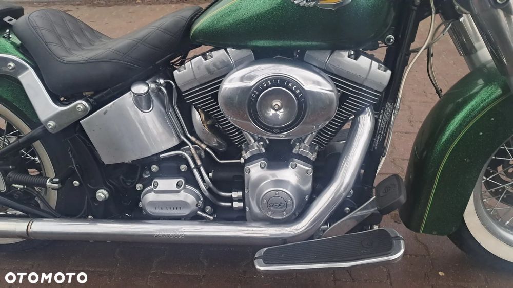 Harley-Davidson Softail Deluxe - 14