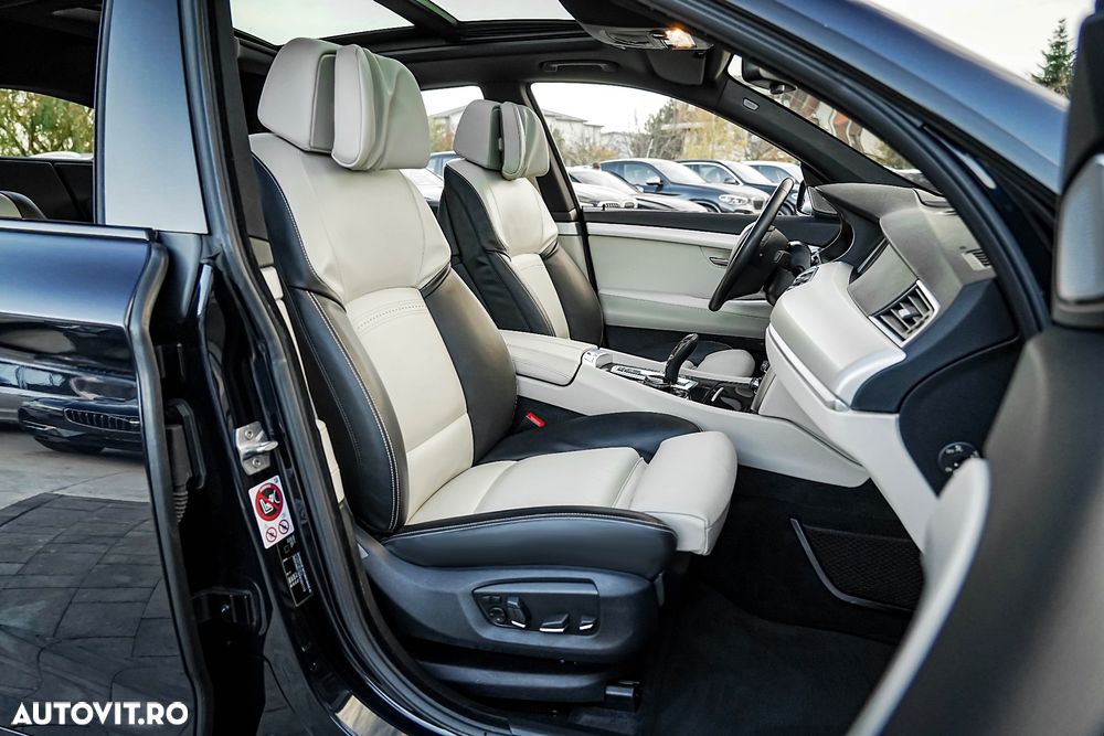 BMW Seria 5 550i xDrive Gran Turismo Aut. Luxury Line - 10