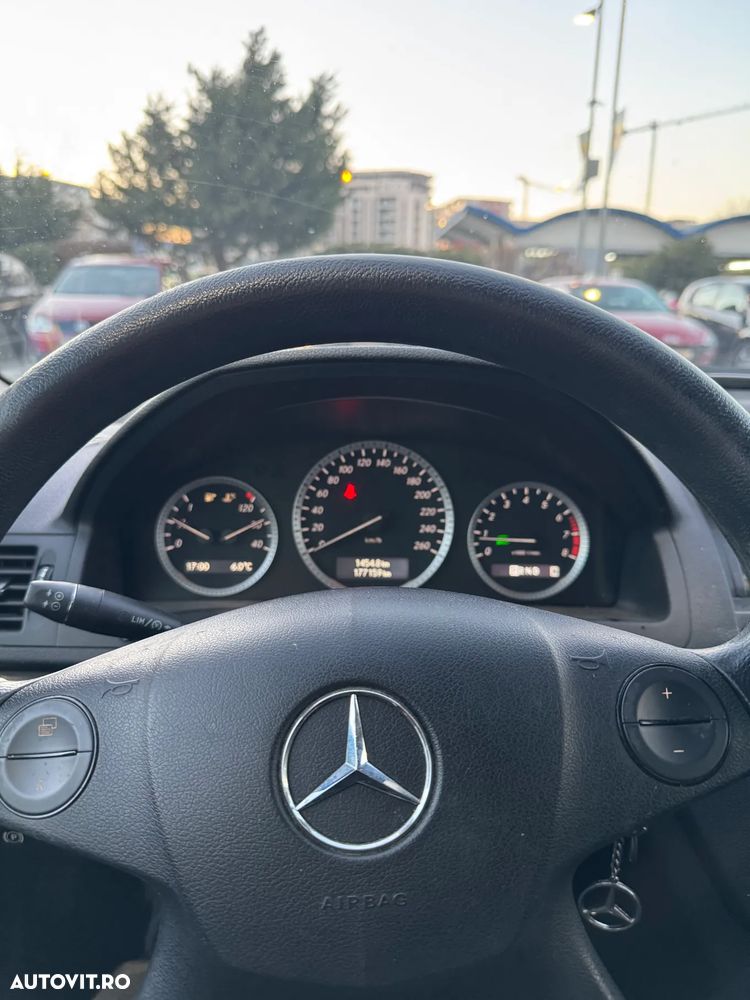 Mercedes-Benz C - 10
