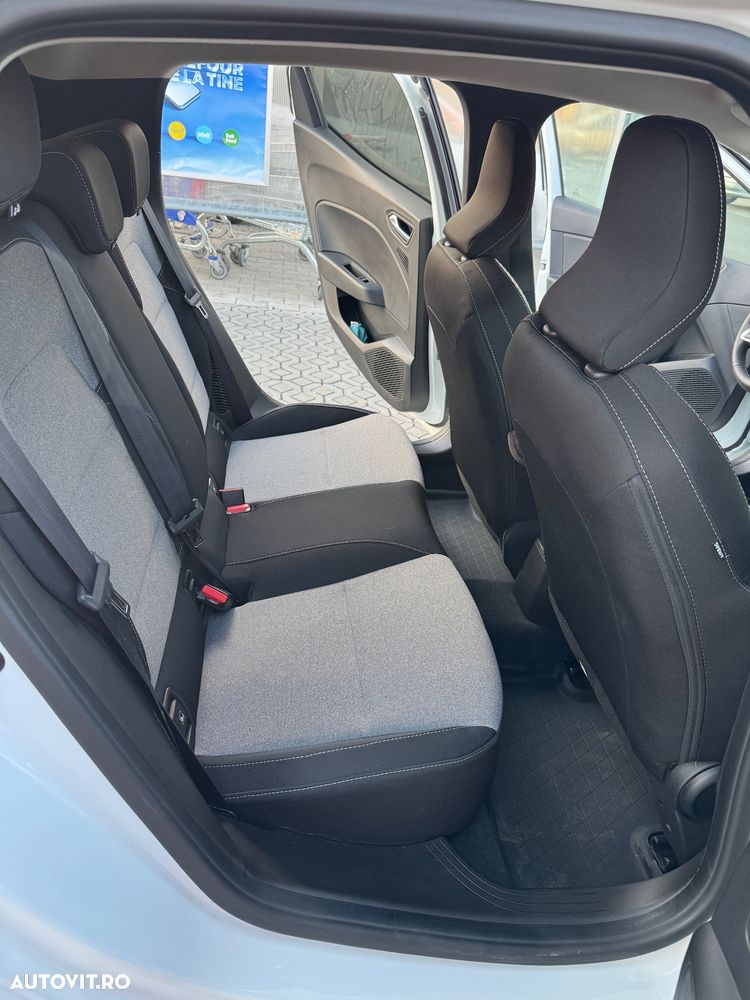 Mitsubishi Colt 1.6 L AT HEV Invite StyleCold - 8