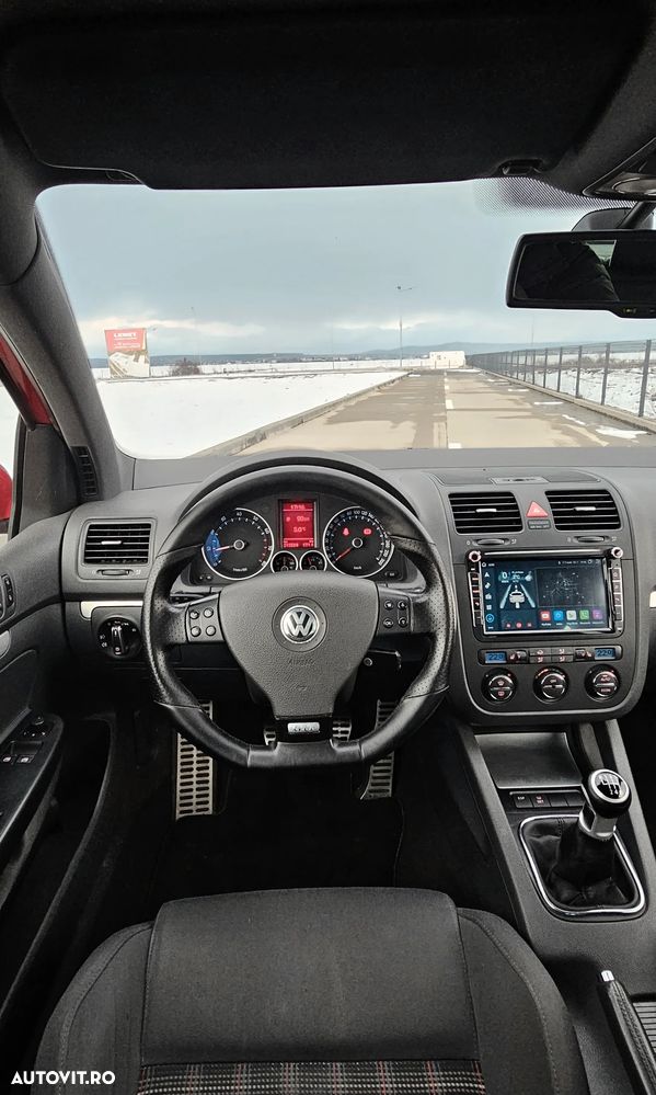Volkswagen Golf 2.0 FSI GTI - 8