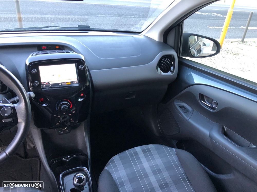 Peugeot 108 1.0 VTi Allure ETG5 - 25