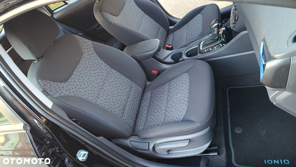 Hyundai IONIQ 1.6 GDI Style - 28