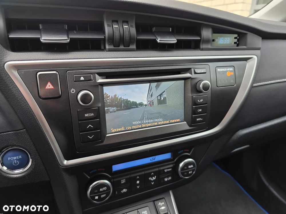 Toyota Auris - 32