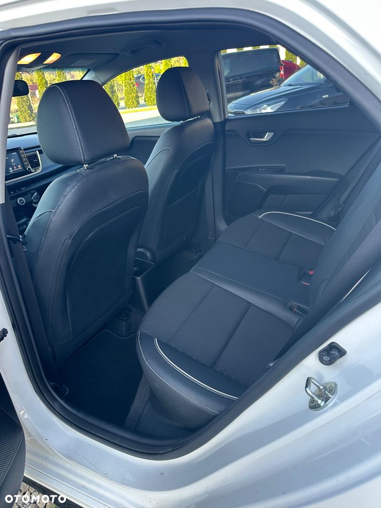 Kia Rio 1.0 T-GDI GT-Line - 37