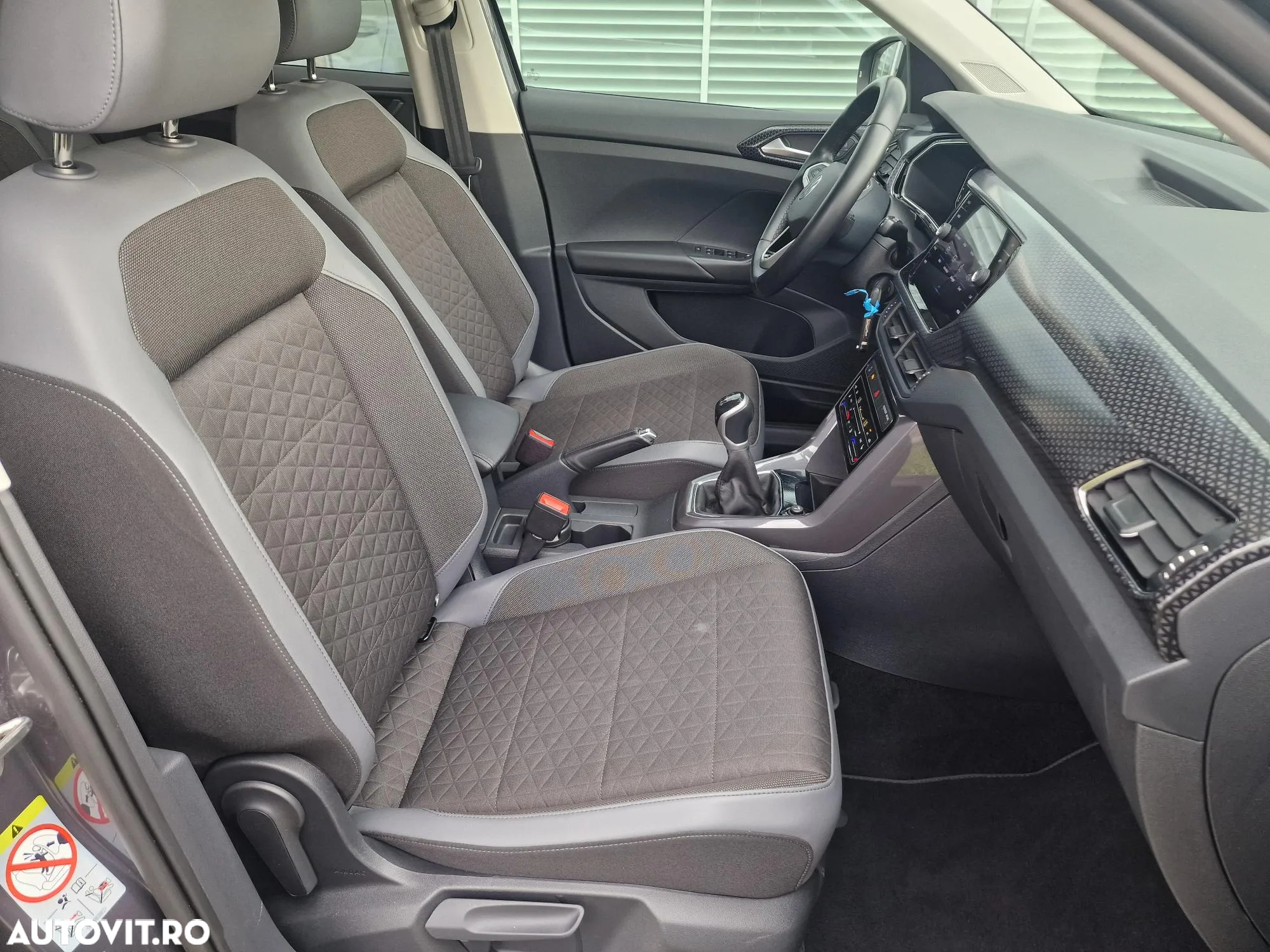 Volkswagen T-Cross 1.0 TSI Style - 23