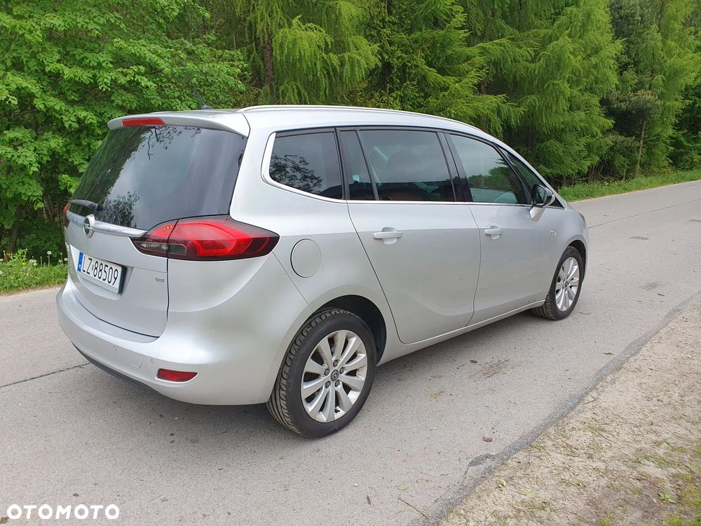 Opel Zafira - 14