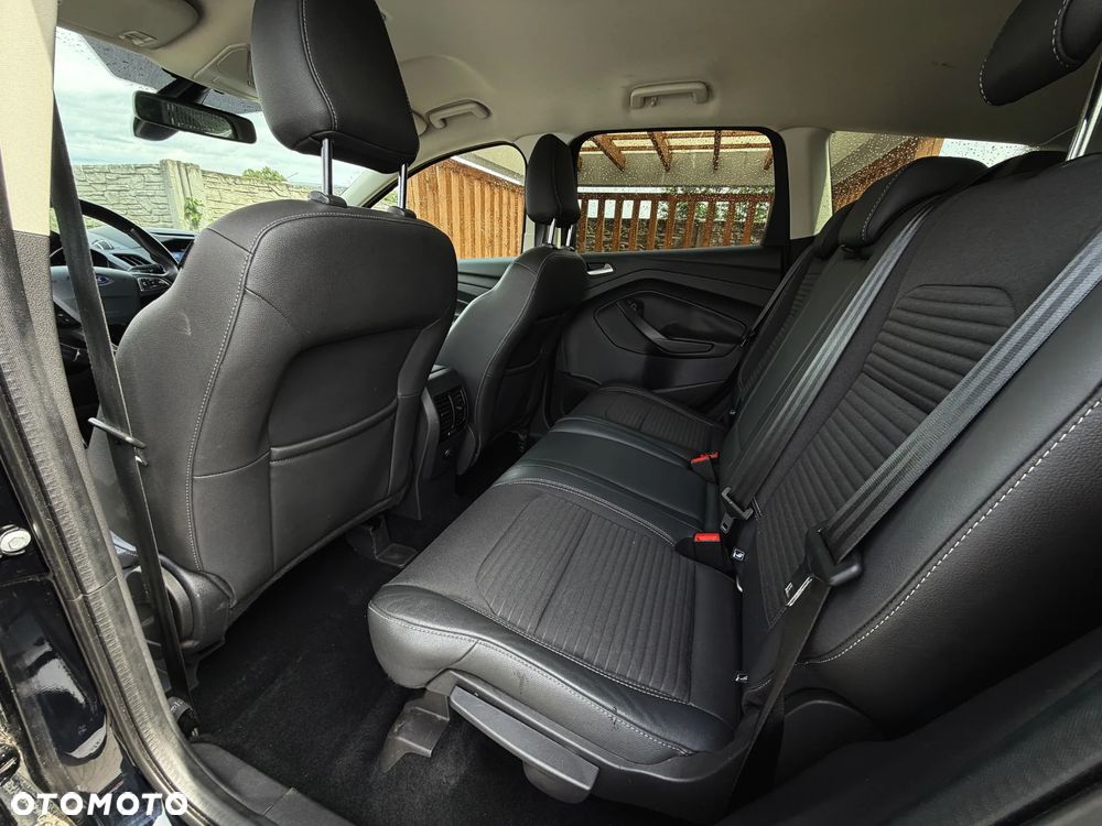 Ford Kuga 2.0 TDCi 2x4 Business Edition - 12