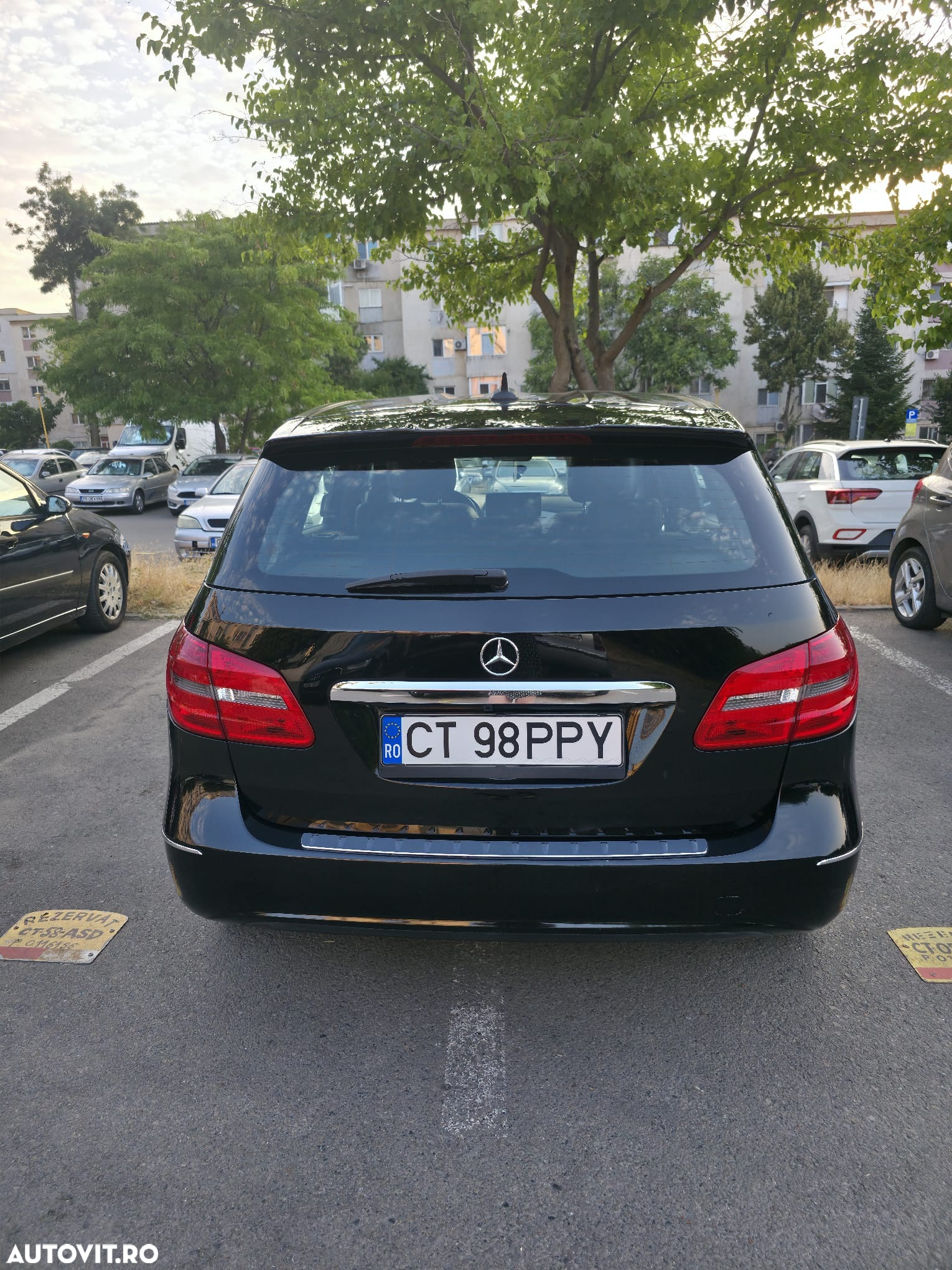 Mercedes-Benz B - 8