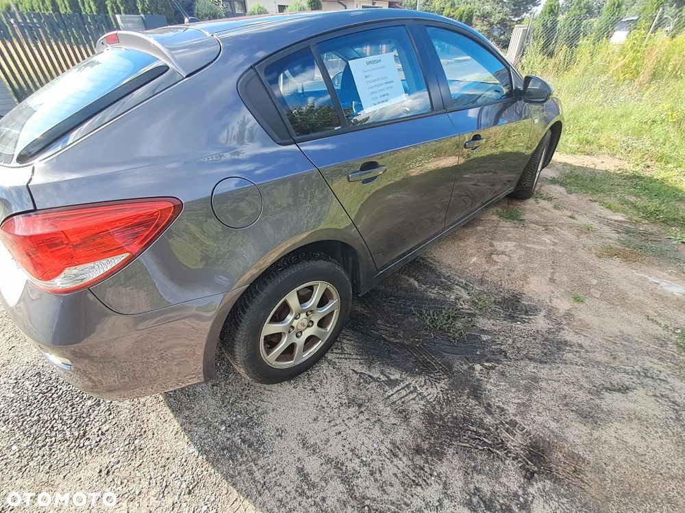 Chevrolet Cruze - 3