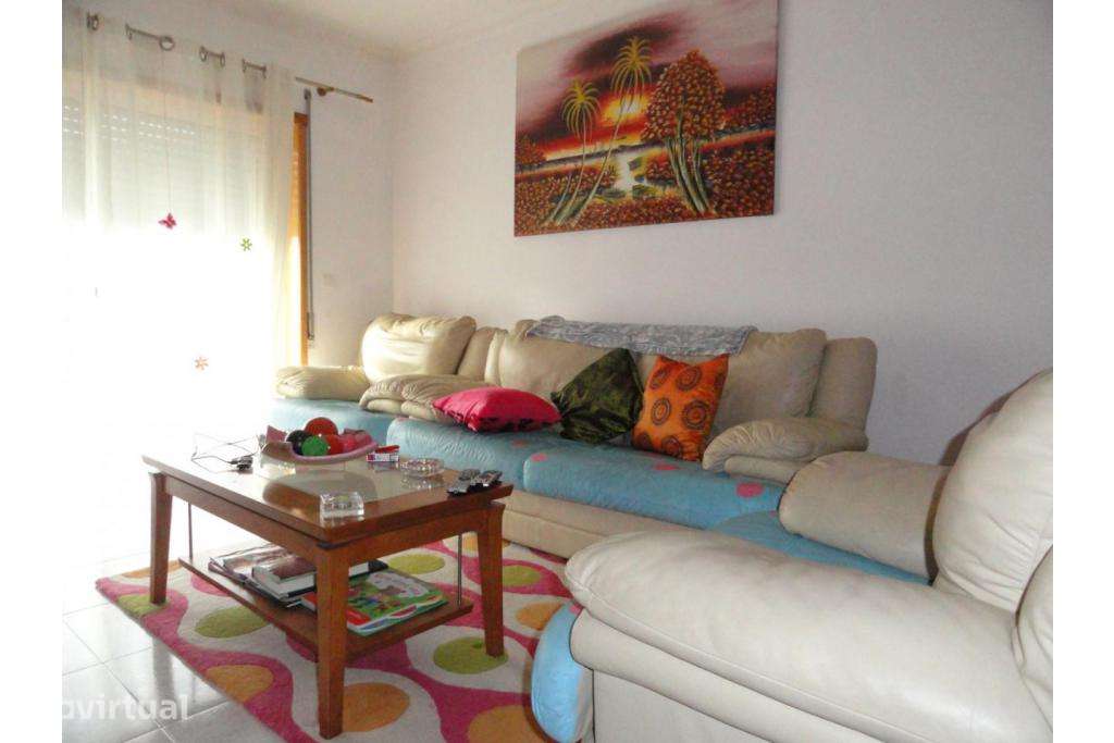 Apartamento t2 viana excelente localizaçao. - Grande imagem: 3/6