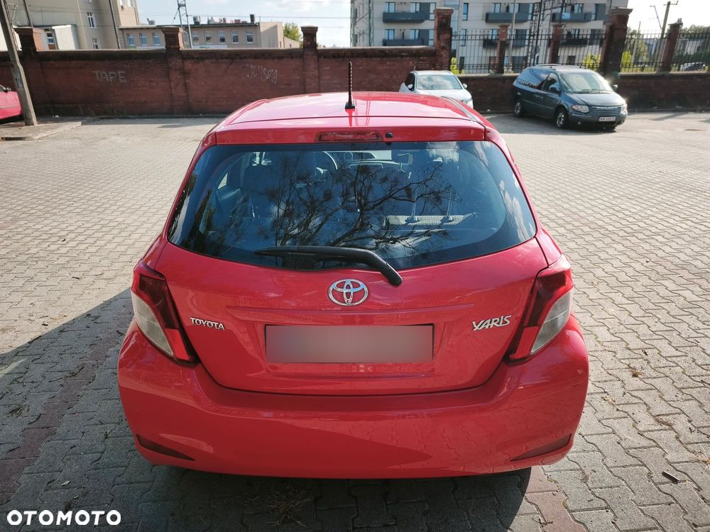 Toyota Yaris 1.0 Active - 8