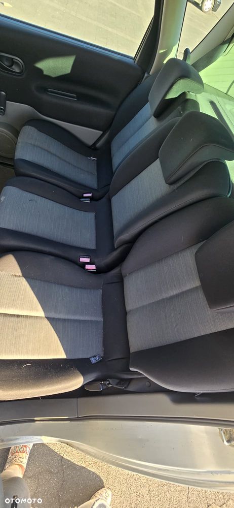 Renault Scenic - 12
