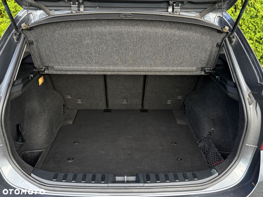 BMW X1 xDrive18d xLine - 12