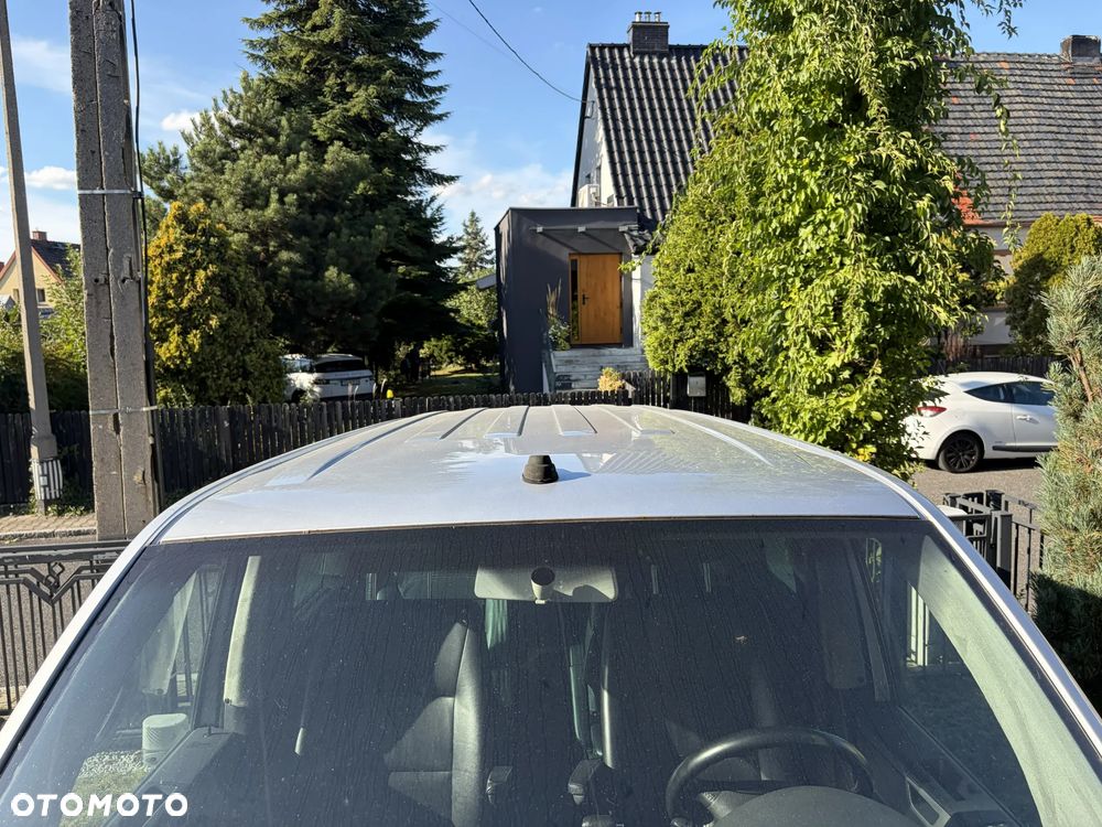 Volkswagen Multivan - 33