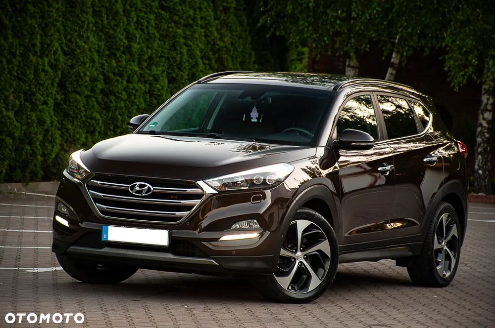 Hyundai Tucson 2.0 CRDI 4WD Automatik Premium - 2