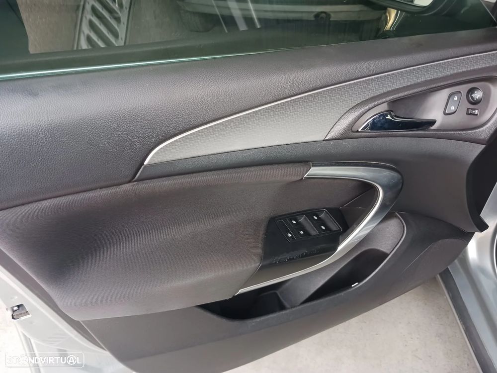 Opel Insignia Sports Tourer 2.0 CDTi Executive S/S - 24