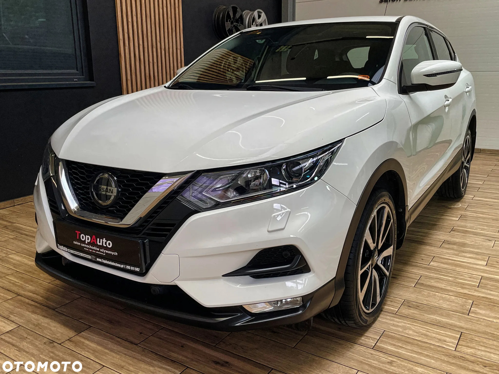 Nissan Qashqai 1.3 DIG-T Visia - 16