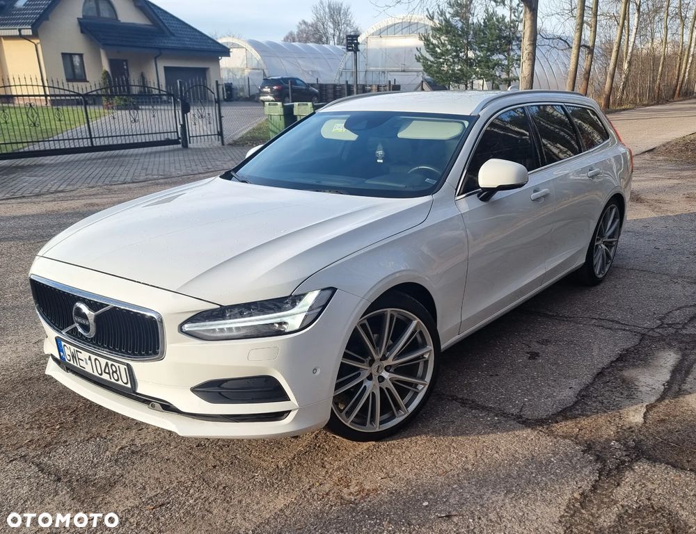 Volvo V90 D4 Momentum - 9