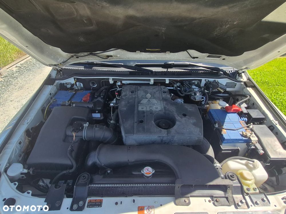 Mitsubishi Pajero 3.2 DI-D Automatik Final Edition - 39