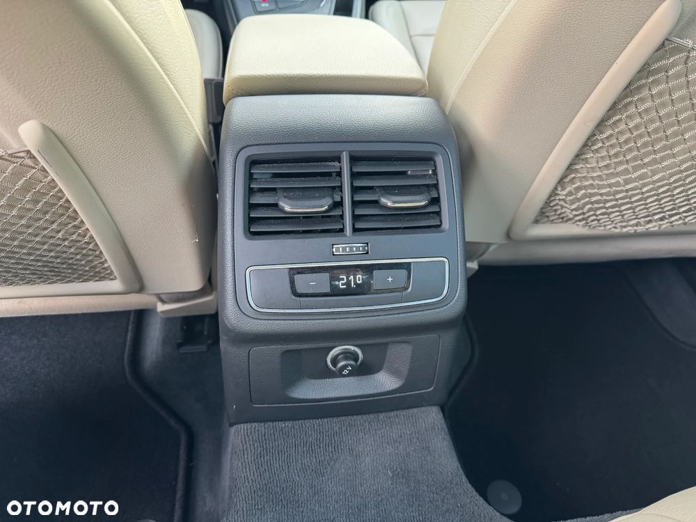 Audi A4 Limousine 2.0 TFSI ultra S tronic sport - 20